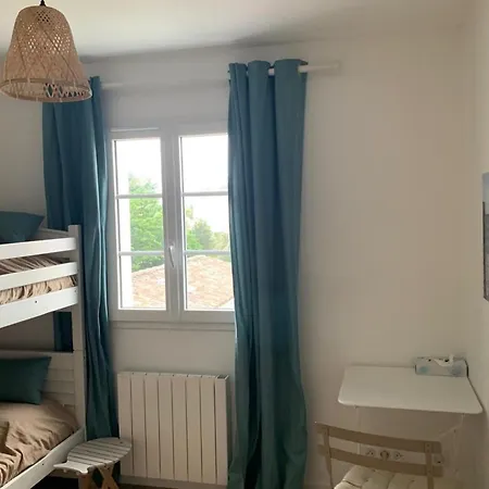 Spacious House Close To The Feriehus La Couarde-sur-Mer