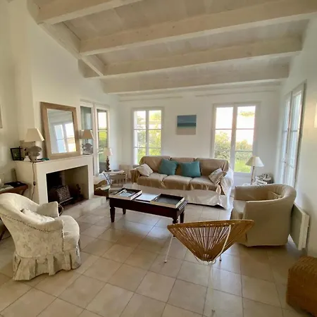 Hébergement de vacances Maison Spacieuse Avec Terrasse Proximité
