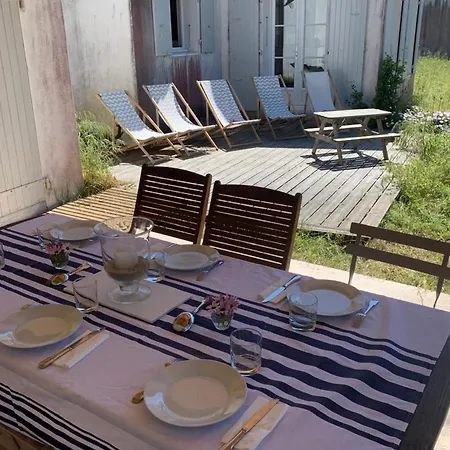 Maison Spacieuse Avec Terrasse Proximité *