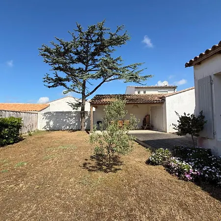 Holiday home Spacious House Close To The With Terrace *