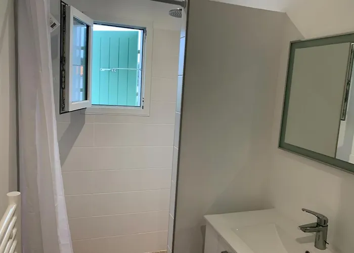 Spacious House Close To The La Couarde-sur-Mer