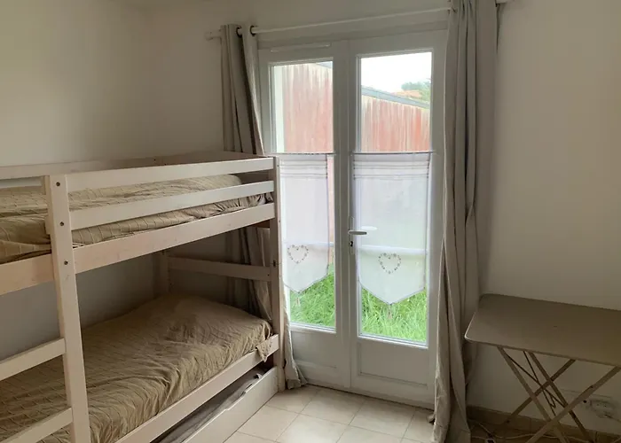 Сasa de vacaciones Spacious House Close To The